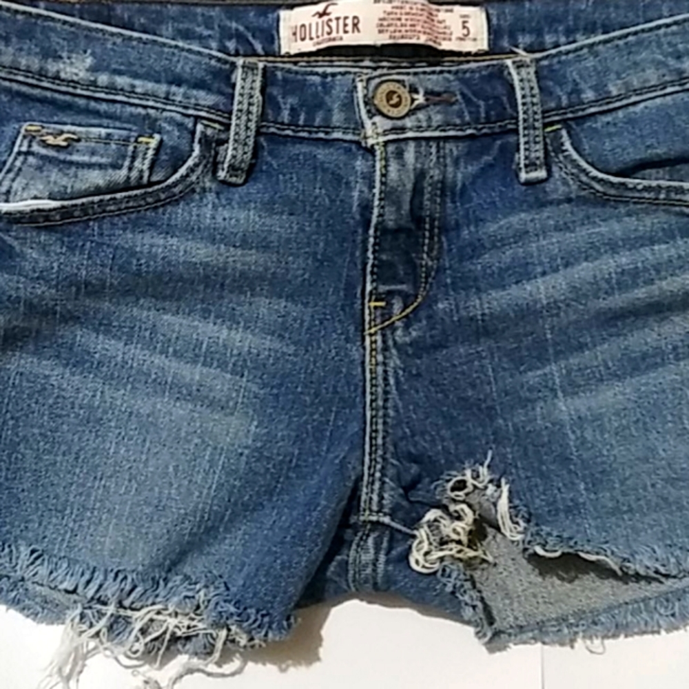 Ladies junior shorts by Hollister Size 5
